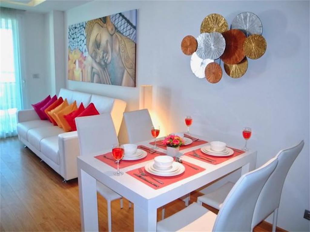 The Privilege Residence : 1 Bedroom Apartment In Patong מראה חיצוני תמונה