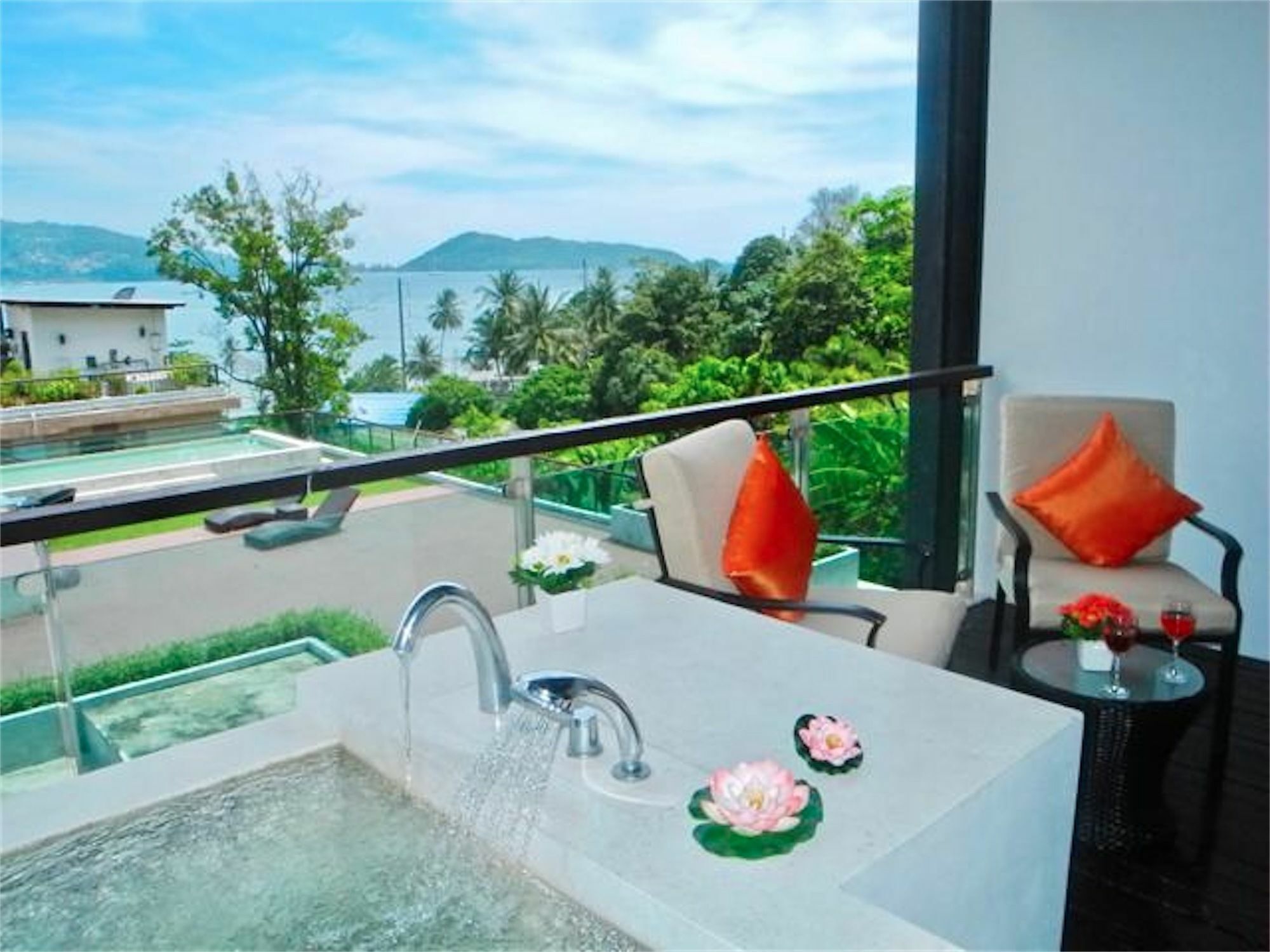 The Privilege Residence : 1 Bedroom Apartment In Patong מראה חיצוני תמונה