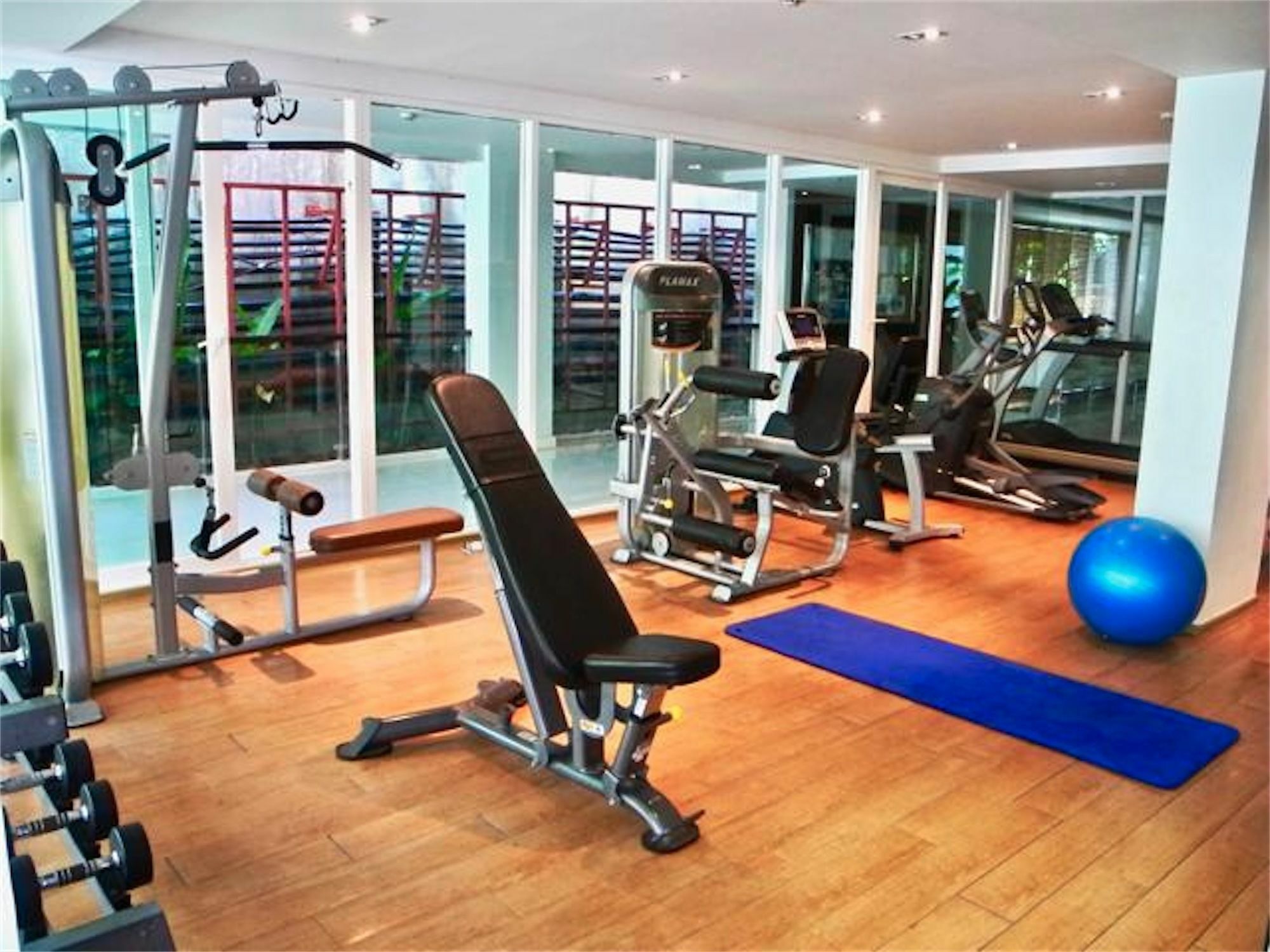 The Privilege Residence : 1 Bedroom Apartment In Patong מראה חיצוני תמונה