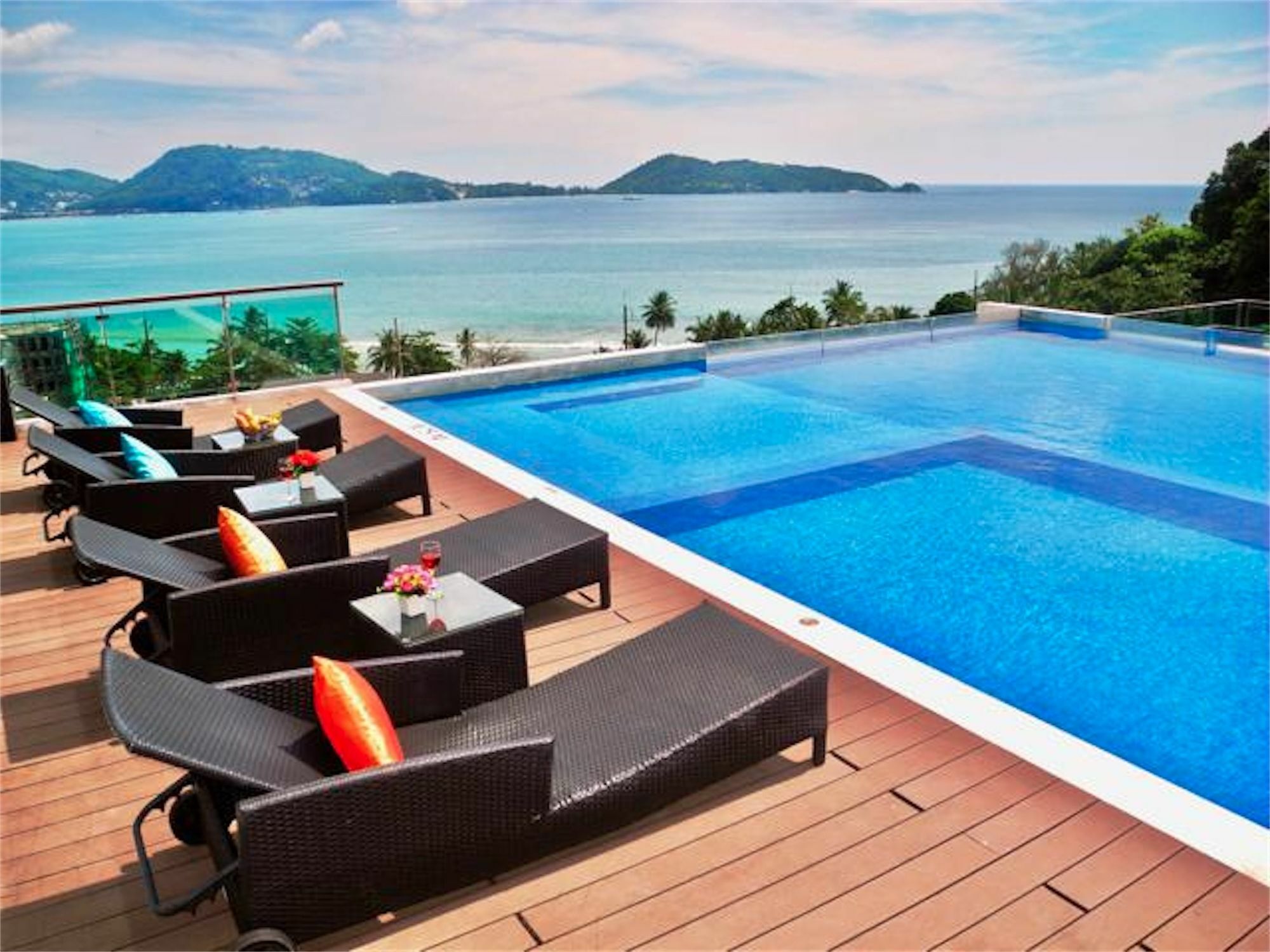 The Privilege Residence : 1 Bedroom Apartment In Patong מראה חיצוני תמונה