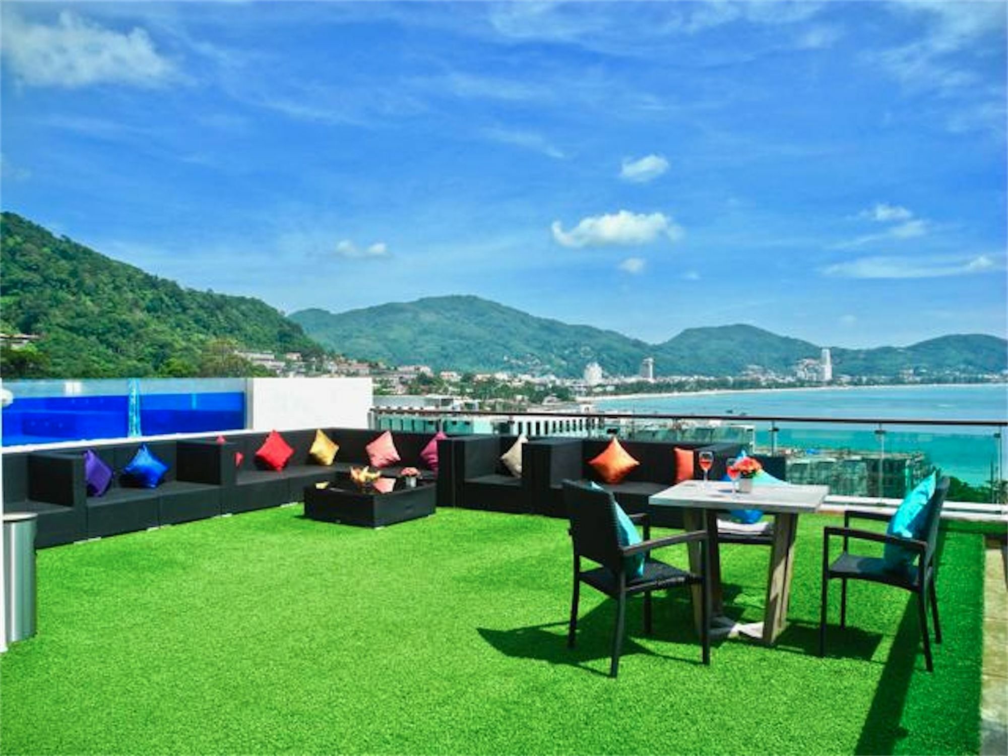 The Privilege Residence : 1 Bedroom Apartment In Patong מראה חיצוני תמונה